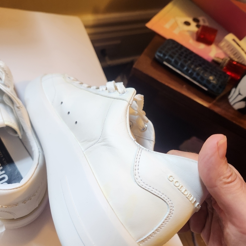 Golden Goose optic white sneakers size 40 BNWB some yellowing of leather - Picture 10 of 13